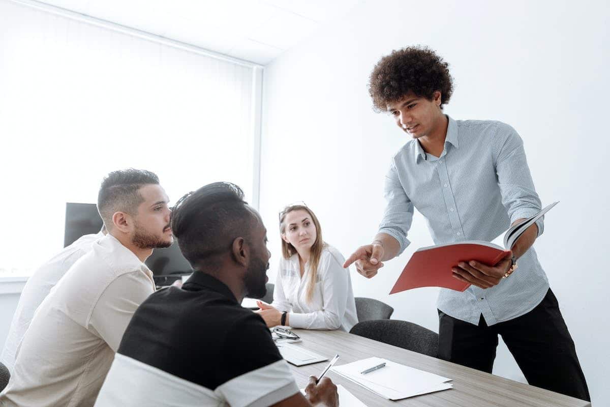 Les règles légales à connaître pour le recrutement et la gestion des ressources humaines