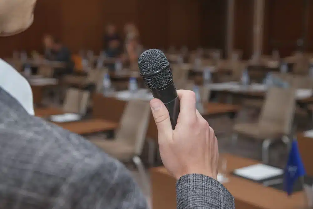 À qui s’adresse à la formation sur la prise de parole en public ?